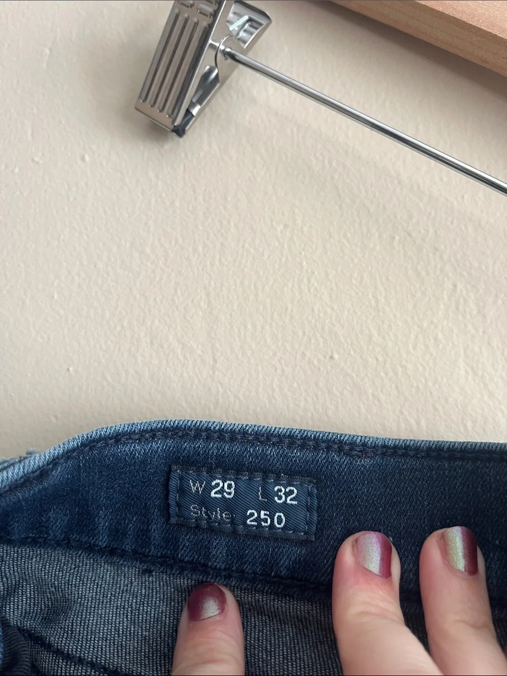 Men’s J Crew 250 skinny-fit jeans in 29x32
